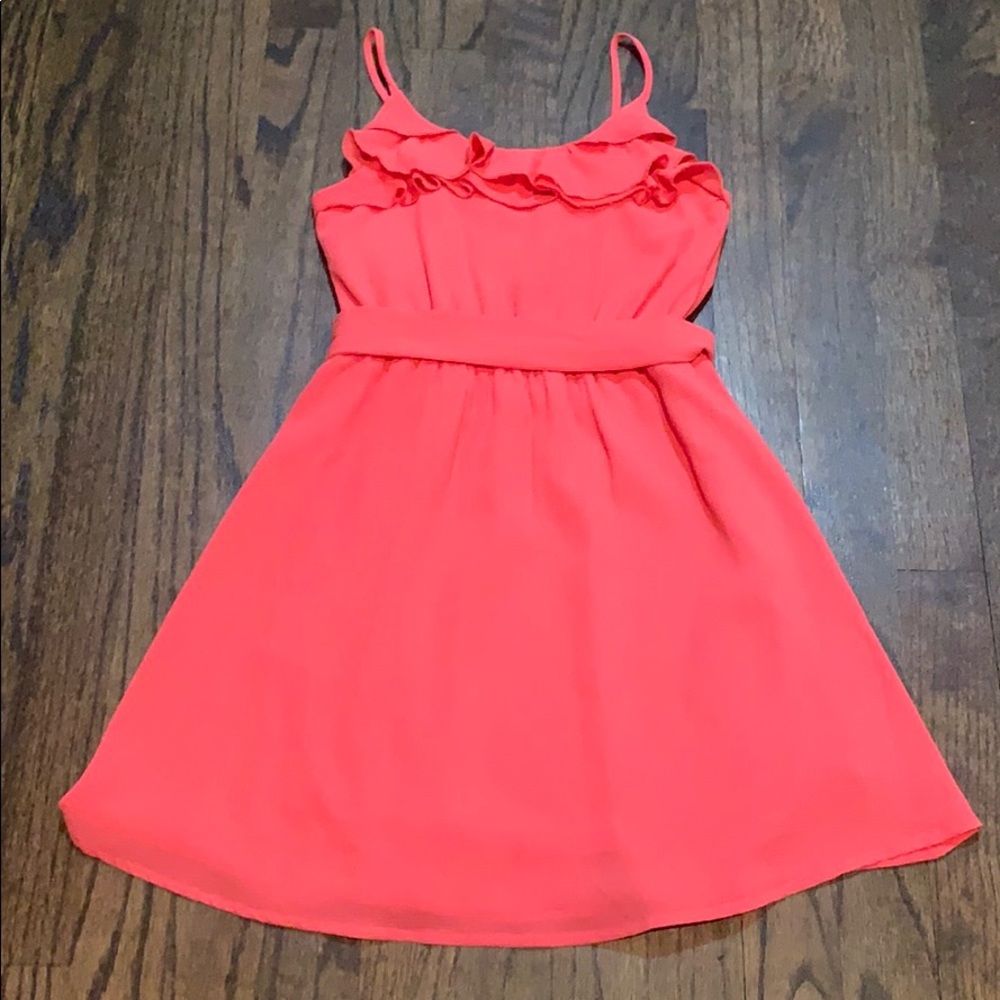 Cute dress with ruffled top size 7